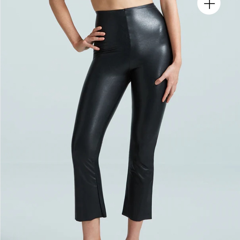 Commando Faux Leather Crop Flare, Med